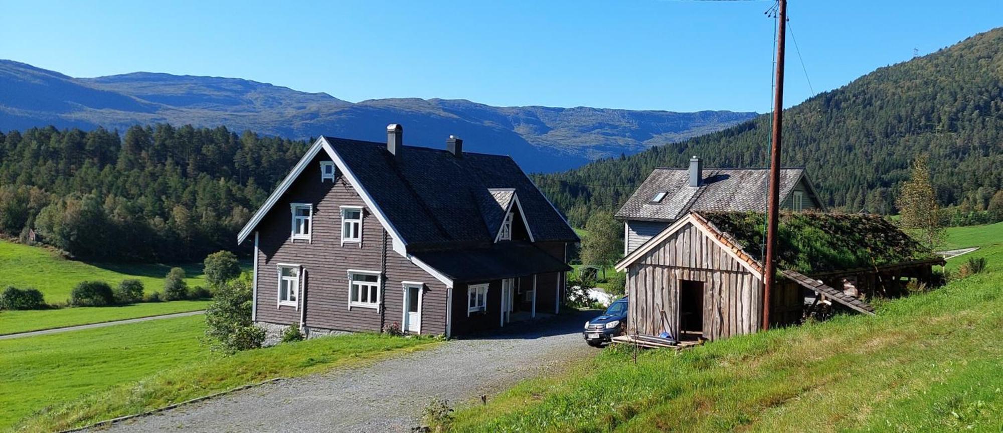 Heggjabygda Gjestegard, Nordfjordeid Ngoại thất bức ảnh